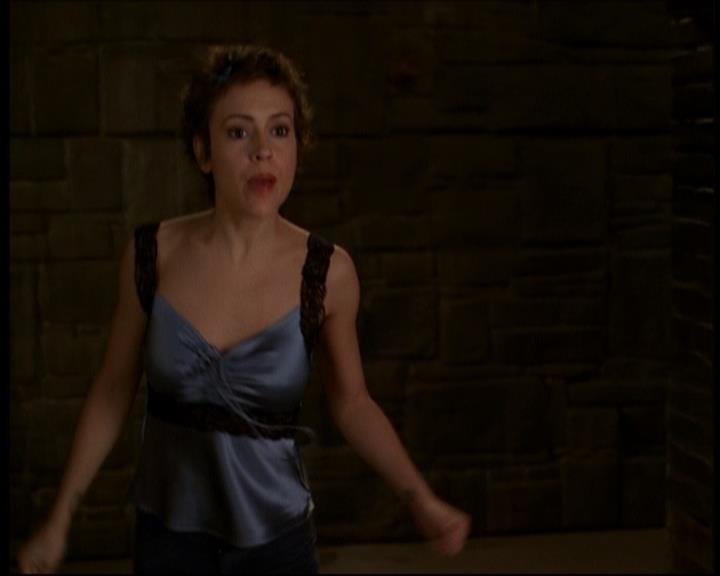 Charmed-Online-dot-613UsedKarma0175.jpg
