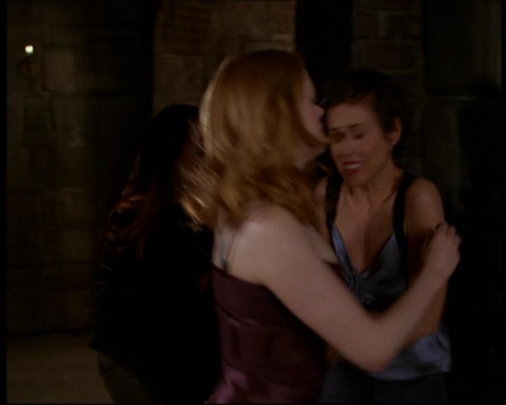 Charmed-Online-dot-613UsedKarma0185.jpg