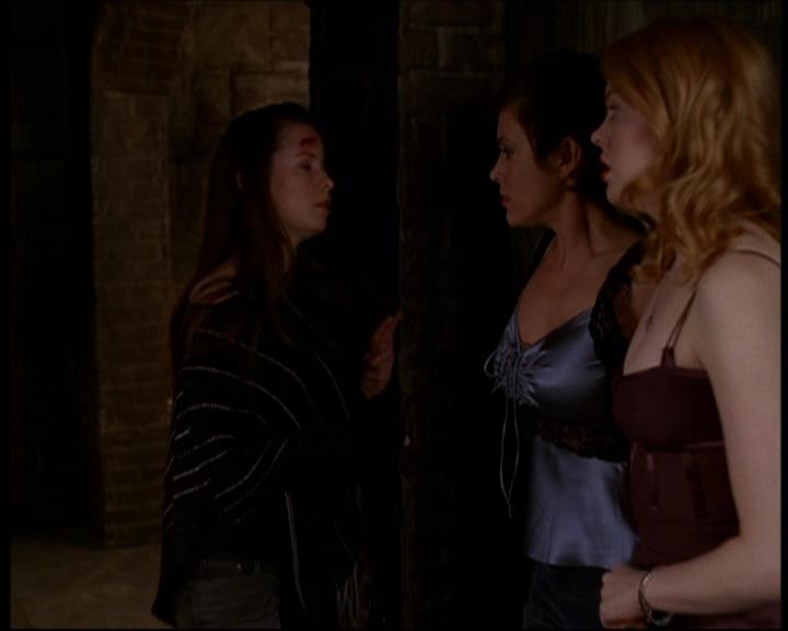 Charmed-Online-dot-613UsedKarma0189.jpg