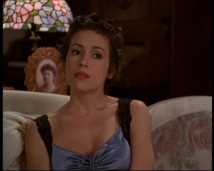 Charmed-Online-dot-613UsedKarma0393.jpg