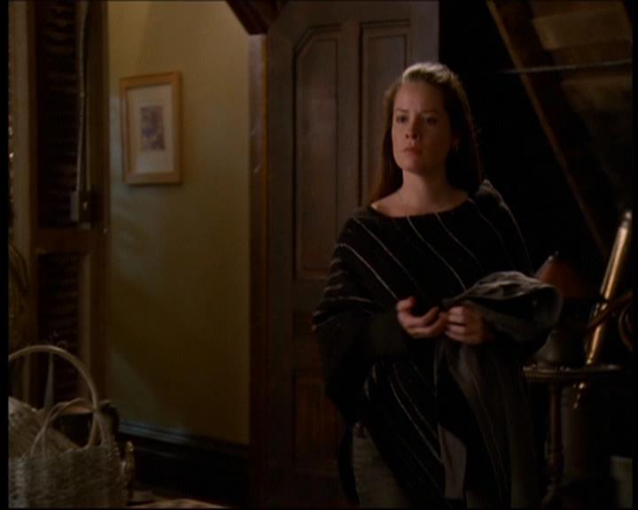 Charmed-Online-dot-613UsedKarma0597.jpg