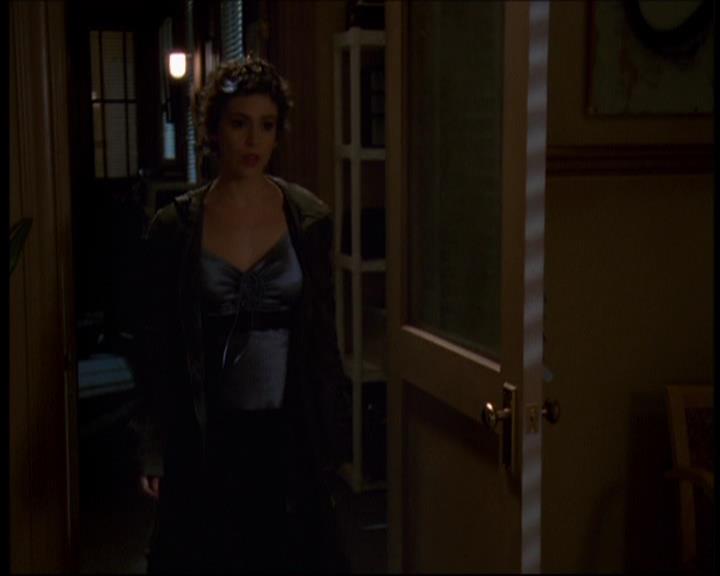 Charmed-Online-dot-613UsedKarma0683.jpg