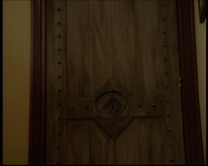 Charmed-Online-dot-614TheLegendOftheSleepyHalliwell0194.jpg