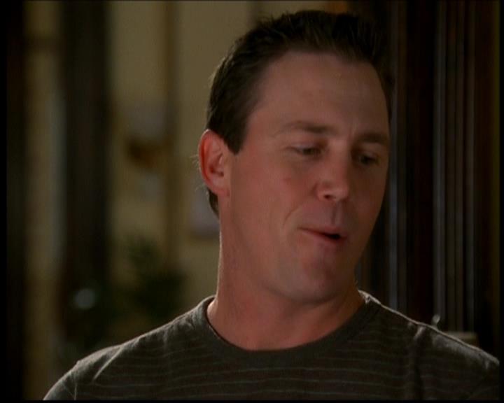 Charmed-Online-dot-614TheLegendOftheSleepyHalliwell0358.jpg