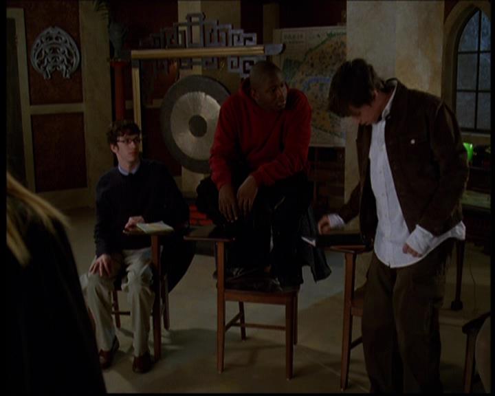 Charmed-Online-dot-614TheLegendOftheSleepyHalliwell0715.jpg