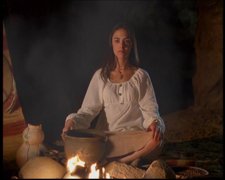 Charmed-Online-dot-614TheLegendOftheSleepyHalliwell0809.jpg