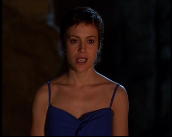 Charmed-Online-dot-614TheLegendOftheSleepyHalliwell0812.jpg