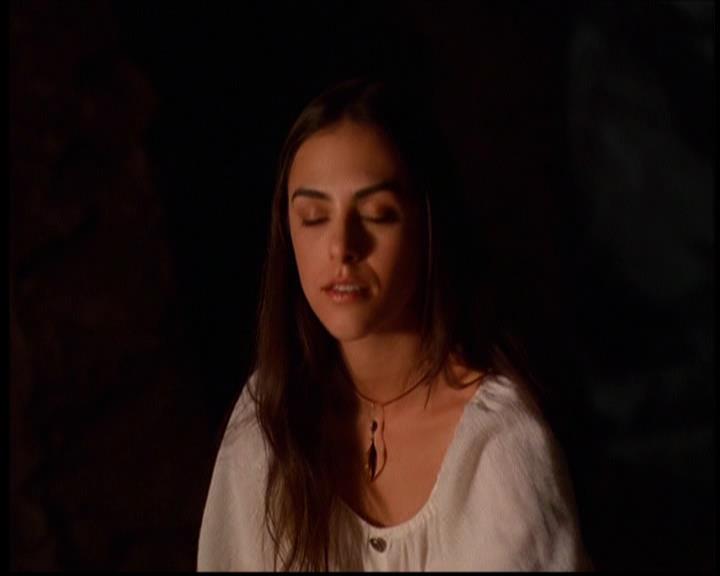 Charmed-Online-dot-614TheLegendOftheSleepyHalliwell0821.jpg