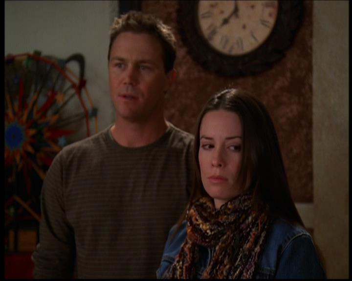 Charmed-Online-dot-614TheLegendOftheSleepyHalliwell0870.jpg