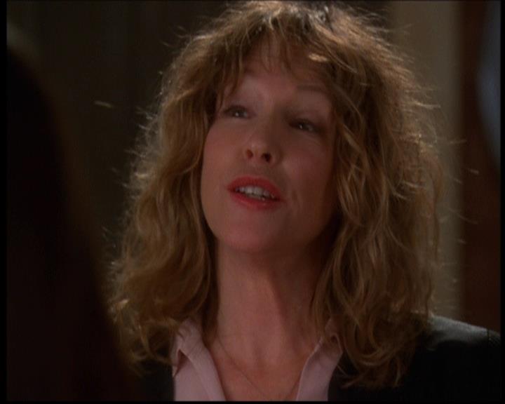 Charmed-Online-dot-614TheLegendOftheSleepyHalliwell0885.jpg