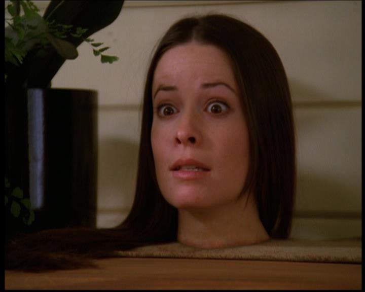 Charmed-Online-dot-614TheLegendOftheSleepyHalliwell1014.jpg