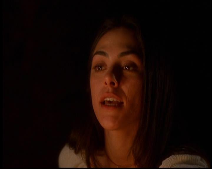 Charmed-Online-dot-614TheLegendOftheSleepyHalliwell1250.jpg