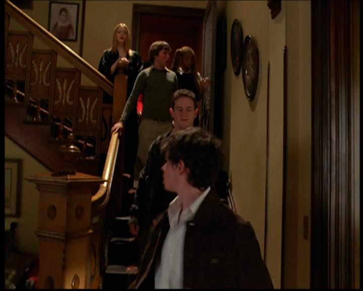 Charmed-Online-dot-614TheLegendOftheSleepyHalliwell1267.jpg