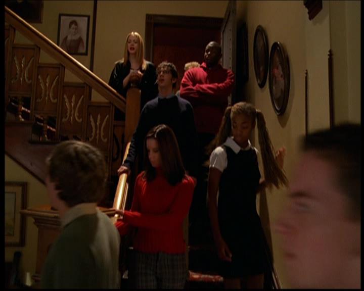 Charmed-Online-dot-614TheLegendOftheSleepyHalliwell1272.jpg