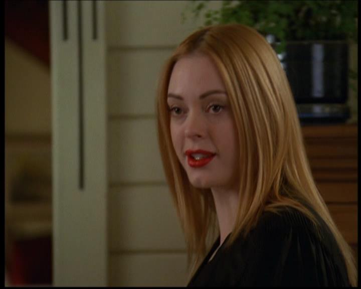 Charmed-Online-dot-614TheLegendOftheSleepyHalliwell1321.jpg Charmed-Online-dot-614TheLegendOftheSleepyHalliwell1321.jpg