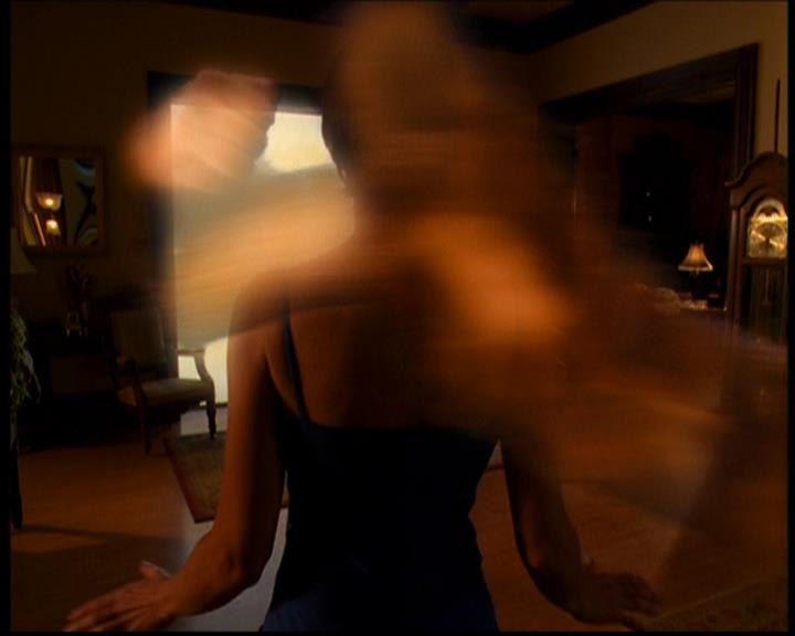 Charmed-Online-dot-614TheLegendOftheSleepyHalliwell1715.jpg