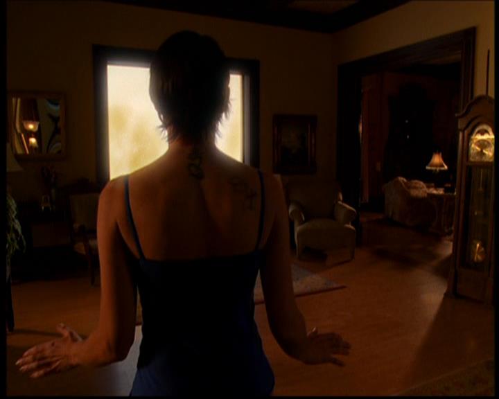 Charmed-Online-dot-614TheLegendOftheSleepyHalliwell1717.jpg