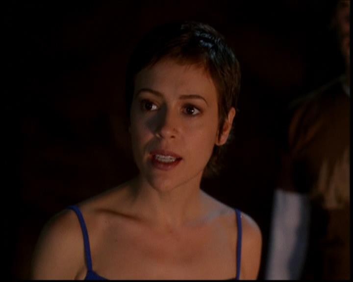 Charmed-Online-dot-614TheLegendOftheSleepyHalliwell1794.jpg Charmed-Online-dot-614TheLegendOftheSleepyHalliwell1794.jpg