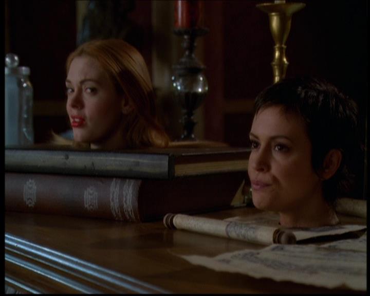 Charmed-Online-dot-614TheLegendOftheSleepyHalliwell1985.jpg