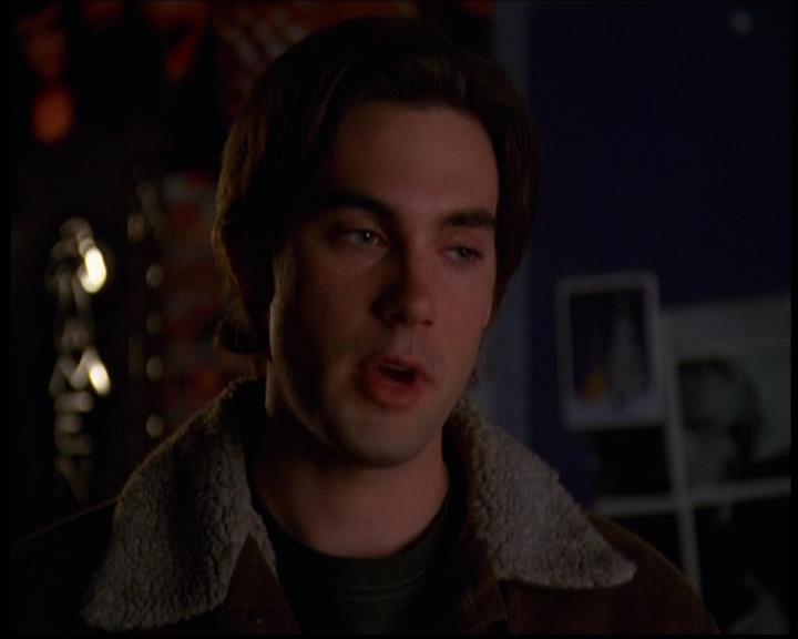 Charmed-Online-dot-614TheLegendOftheSleepyHalliwell2374.jpg