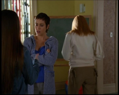 Charmed-Online-dot-614TheLegendOftheSleepyHalliwell0077.jpg