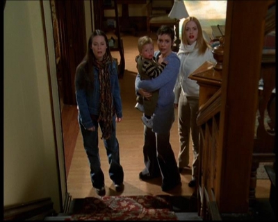 Charmed-Online-dot-614TheLegendOftheSleepyHalliwell0176.jpg