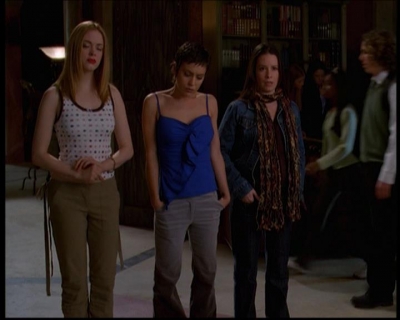 Charmed-Online-dot-614TheLegendOftheSleepyHalliwell0616.jpg