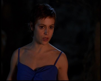 Charmed-Online-dot-614TheLegendOftheSleepyHalliwell1073.jpg