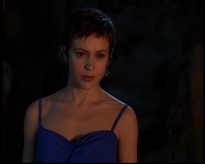 Charmed-Online-dot-614TheLegendOftheSleepyHalliwell1088.jpg