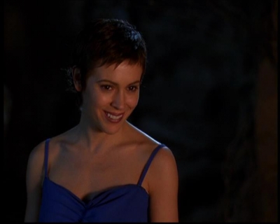 Charmed-Online-dot-614TheLegendOftheSleepyHalliwell1099.jpg