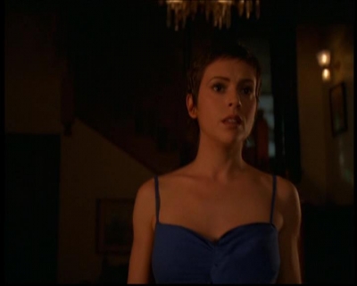 Charmed-Online-dot-614TheLegendOftheSleepyHalliwell1728.jpg