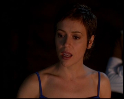 Charmed-Online-dot-614TheLegendOftheSleepyHalliwell1801.jpg