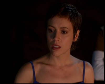 Charmed-Online-dot-614TheLegendOftheSleepyHalliwell1803.jpg