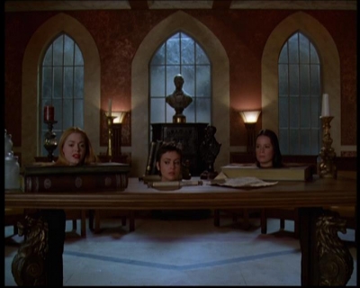 Charmed-Online-dot-614TheLegendOftheSleepyHalliwell2045.jpg