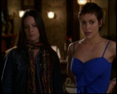 Charmed-Online-dot-614TheLegendOftheSleepyHalliwell2176.jpg