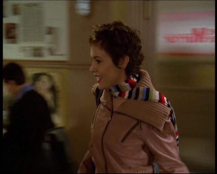 Charmed-Online-dot-615IDreamOfPhoebe0002.jpg