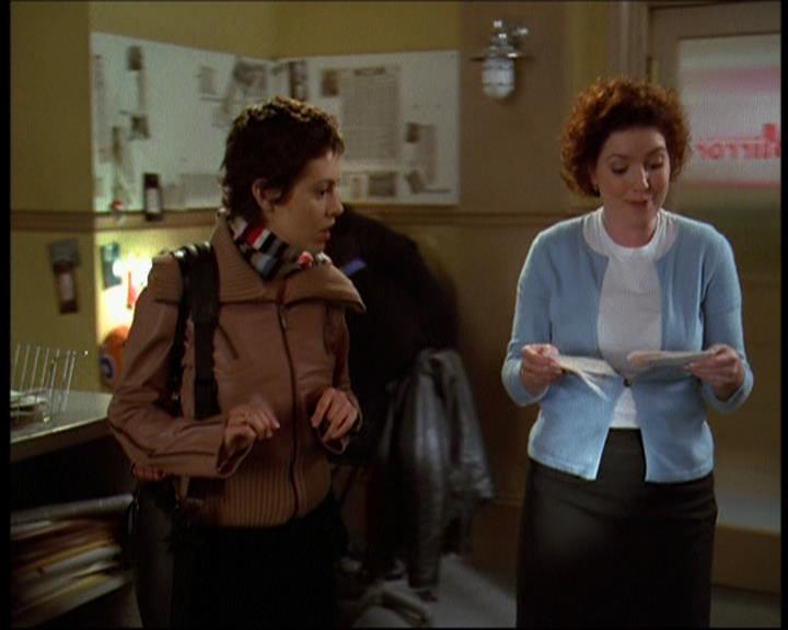 Charmed-Online-dot-615IDreamOfPhoebe0008.jpg