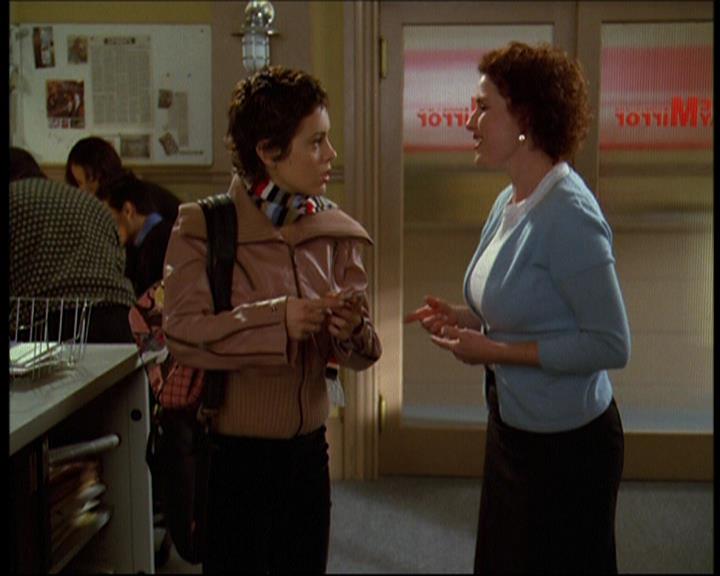 Charmed-Online-dot-615IDreamOfPhoebe0014.jpg