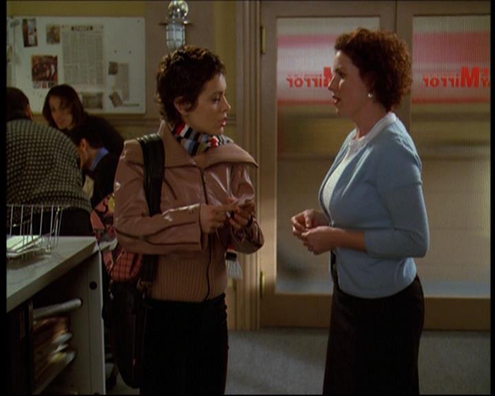 Charmed-Online-dot-615IDreamOfPhoebe0015.jpg