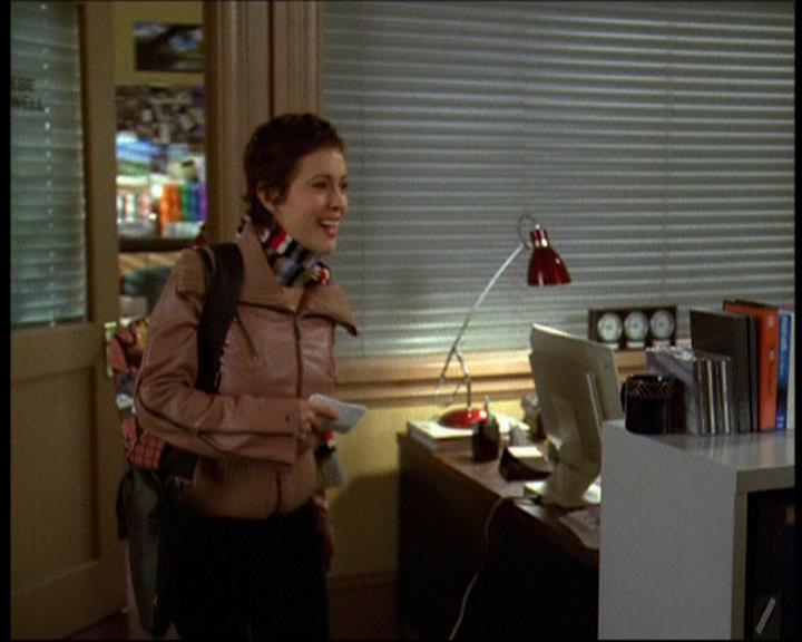 Charmed-Online-dot-615IDreamOfPhoebe0021.jpg