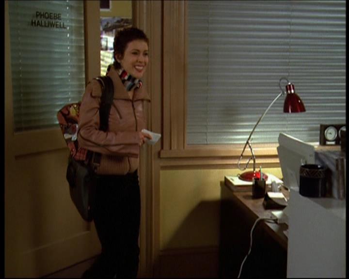 Charmed-Online-dot-615IDreamOfPhoebe0022.jpg