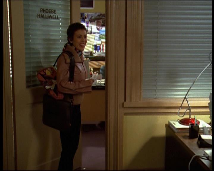 Charmed-Online-dot-615IDreamOfPhoebe0023.jpg