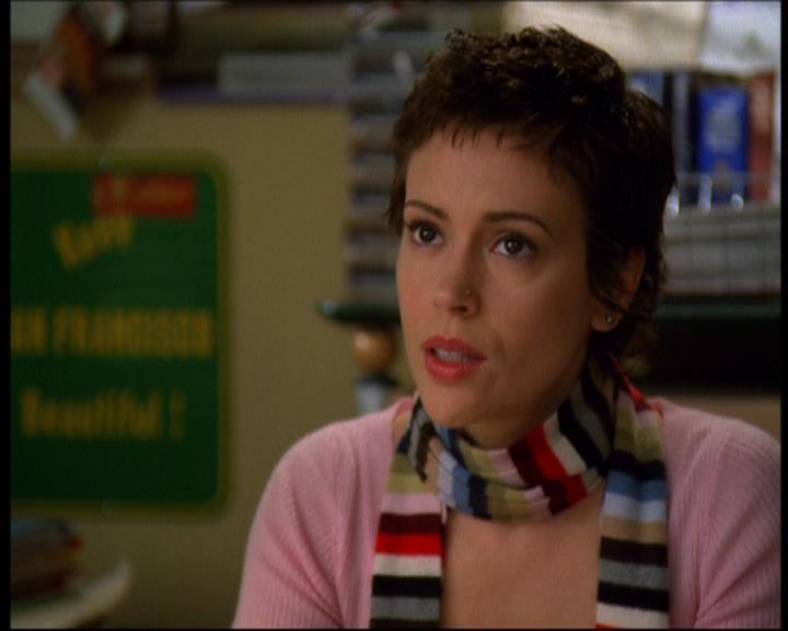 Charmed-Online-dot-615IDreamOfPhoebe0063.jpg