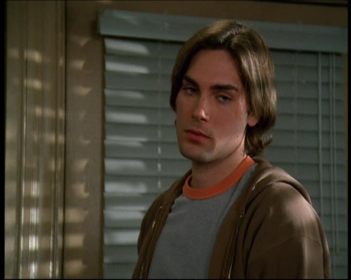Charmed-Online-dot-615IDreamOfPhoebe0132.jpg