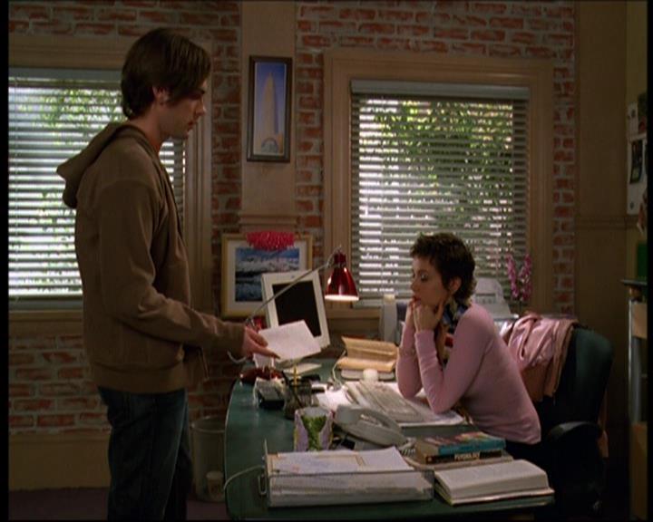 Charmed-Online-dot-615IDreamOfPhoebe0149.jpg