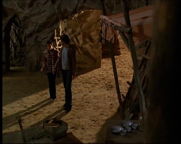 Charmed-Online-dot-615IDreamOfPhoebe0172.jpg
