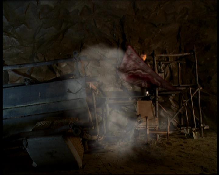 Charmed-Online-dot-615IDreamOfPhoebe0204.jpg