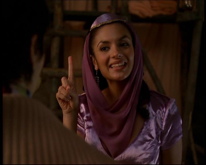 Charmed-Online-dot-615IDreamOfPhoebe0228.jpg