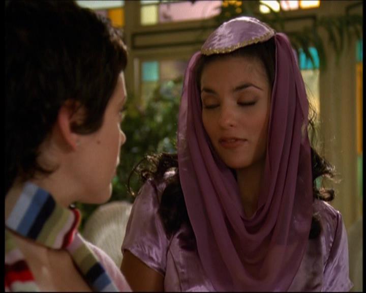 Charmed-Online-dot-615IDreamOfPhoebe0335.jpg
