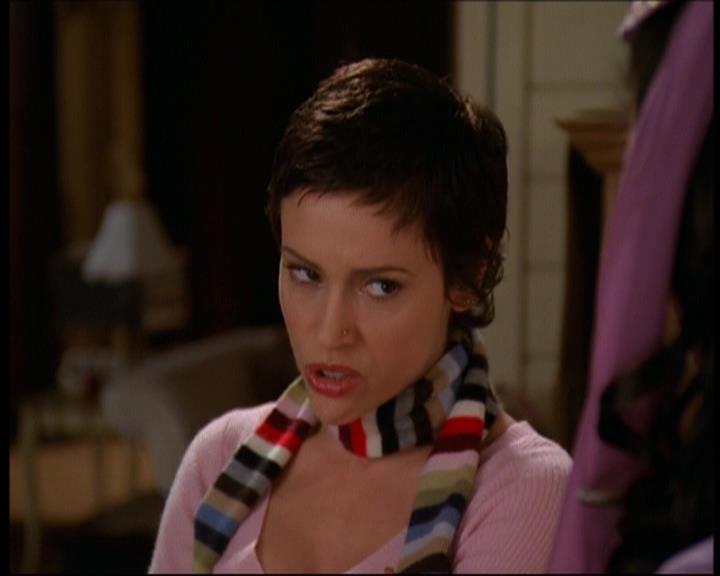Charmed-Online-dot-615IDreamOfPhoebe0359.jpg